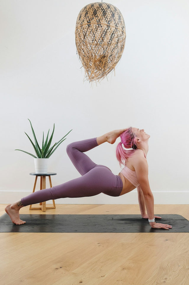 Discover How Hot Yoga Can Provide Back Pain Relief